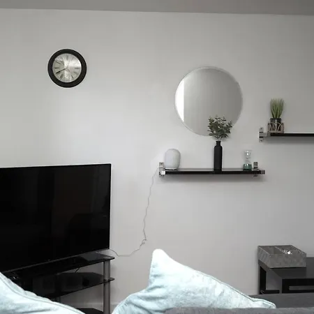 Deluxe Riverside Centre Sleeps 4 公寓