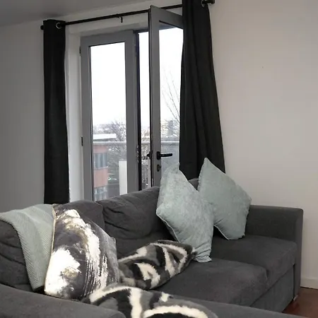 Apartment Deluxe Riverside Centre Sleeps 4 Leeds (West Yorkshire)