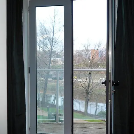 Deluxe Riverside Centre Sleeps 4 Leeds (West Yorkshire)